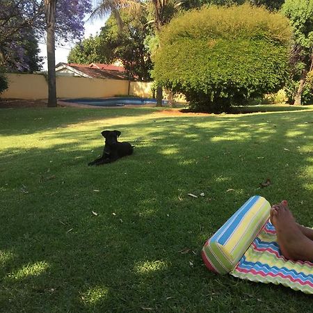 Khuvena Guesthouse Randburg Eksteriør bilde