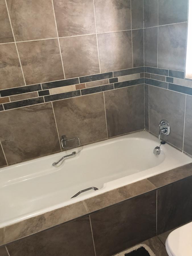 Khuvena Guesthouse Randburg Eksteriør bilde